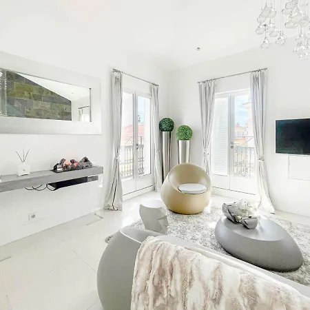 Hoche 3 Bedrooms Id331 * Cannes