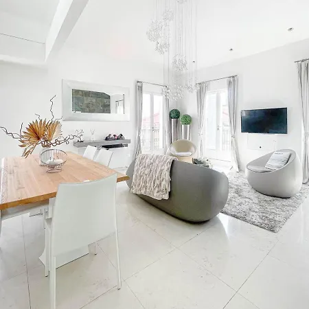 Hoche 3 Bedrooms Id331 * Cannes