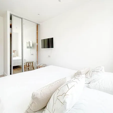 Apartamento Hoche 3 Bedrooms Id331 *